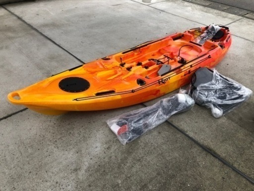 マコ10  足漕ぎカヤック　使用2回美品　直接引き取り限定