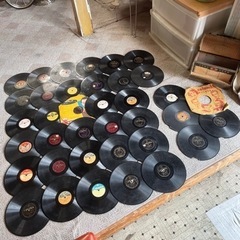 値下げしました‼️レコード32枚＋破損あり4枚 レコードケース付き