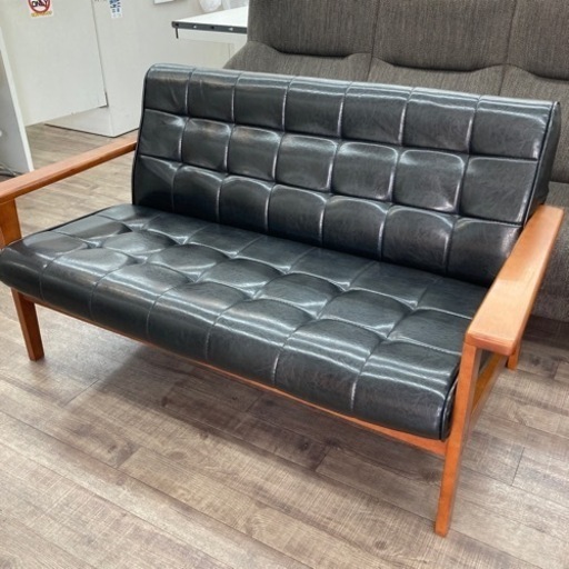 ソファ 二人掛け 合皮 肘付き 天然木脚 ブラック レトロモダン ヴィンテージ風 2人掛け レザー