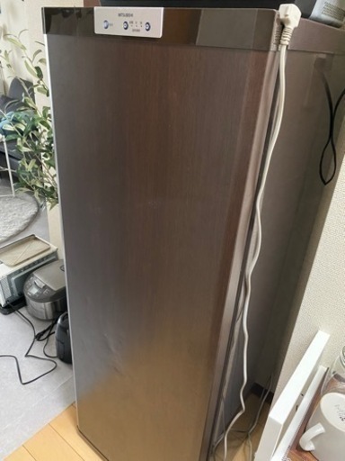 三菱ノンフロン冷凍庫MF-U14N-PW1形　144L