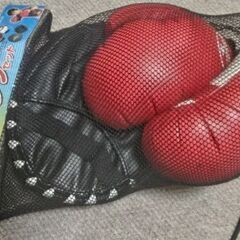 親子でボクシングのオモチャ