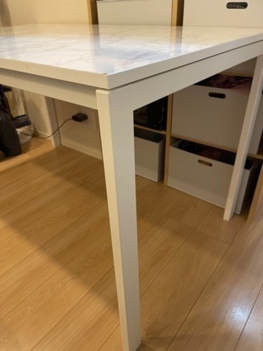 IKEA ダイニングテーブル