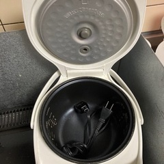 炊飯器の画像