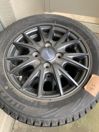 ブリヂストン155/65R13スタッドレスタイヤ4本