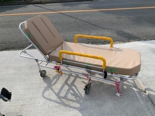 低床ストレッチャー　ベルト交換要