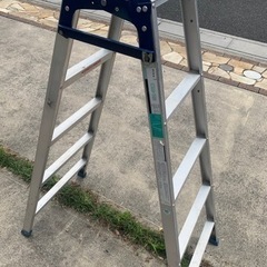 脚立天板広め５段　pica CMー150