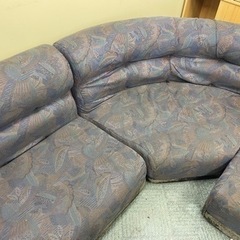 ローソファー　軽い素材の画像