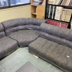 ローソファー　軽い素材の画像