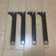 スチールパイプ　2本と受けの画像