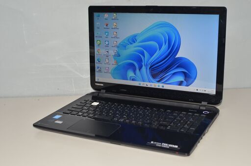 最新Windows11+office 爆速SSD240GB 東芝Dynabook T55/45MB 第四世代i3/メモリ4GB/15.6インチ/無線内蔵/HDMI/DVDマルチ/webカメラ搭載