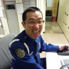 中学・高等学校の夜間警備員の画像