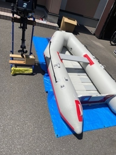 ゴムボート　2馬力船外機セット