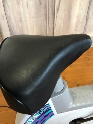 コンビ　エアロバイク　EZ101 使用少なめ