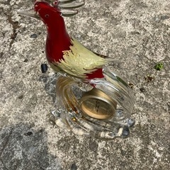 鳥の置き物時計