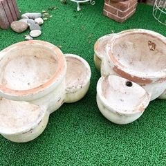 ★ 無料　ストロベリーポット　2個　陶器★ 鉢　