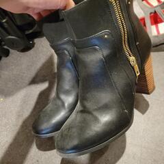 黒 ブーツ
