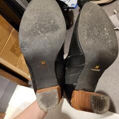 黒 ブーツの画像