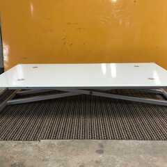 福岡）福岡市東区より　ニトリ　高さ調節可能　ガラス天板テーブル