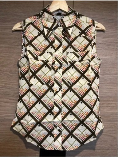 ♡新品未使用！ミュウミュウ ノースリーブ ブラウス　シャツ♡