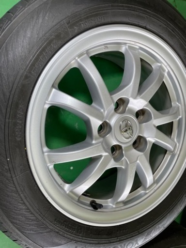 【値下げ❗️❗️】プリウスα タイヤ　純正ホイール