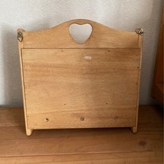 カントリー　ハート　ウォールシェルフ　飾り棚の画像