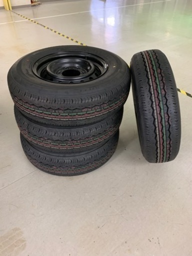 新品ハイエース用　夏タイヤ1台分（4本セット）タイヤ+鉄チン