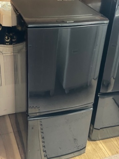 送料・設置込み　冷蔵庫　137L SHARP 2015年