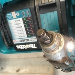 ◆動作OK！ハイパワー！ マキタ 充電式 インパクトレンチ TW285D セット バラ売り可 インパクトドライバ インパクト の画像