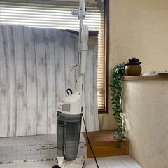 TWINBIRD ツインバードサイクロンスティック TC-E123型 JP9L109 サイクロンクリーナー 掃除機 　2014年製の画像