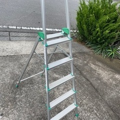 アルミ合金製上枠付き専用脚立　軽作業用