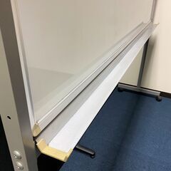 【訳あり】ホワイトボード 1800mm*1800mm 引き取り希望　の画像