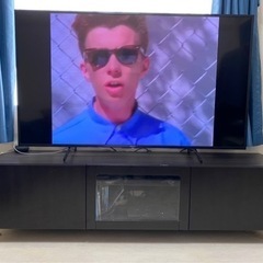 【お取引き中】Sony Bravia 65インチとテレビ台一緒にお譲りします。
