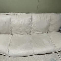 ローソファー 白