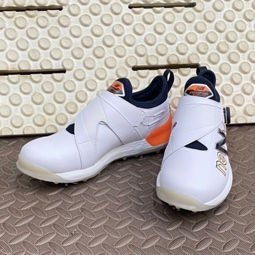 新品 未使用品 おまけ付 ニューバランス ゴルフシューズ UGB2500 (O)白×オレンジ 26cm