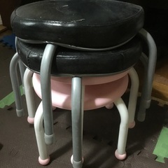 【恐怖の丸椅子】4ツ