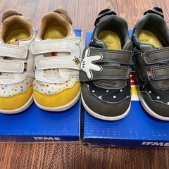 イフミー　14cmと14.5cmの2足セット　くまのプーさん　ミッキー　スニーカーの画像