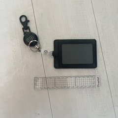 IDカードホルダー リール式 縦の画像