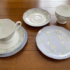 【新品】NARUMI カップ＆ソーサー