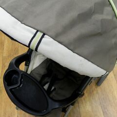 ベビーカー Jeep ジュースホルダー付き ベビー用品  札幌市 厚別区の画像