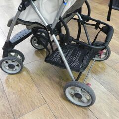 ベビーカー Jeep ジュースホルダー付き ベビー用品  札幌市 厚別区の画像