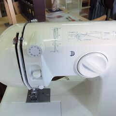 セール中につき、通常特価8,228円より20％引きの6,582円!　山崎範夫のミシン　AG-001　Ver.1.0　家庭用　コンパクトミシン　小型ミシンの画像