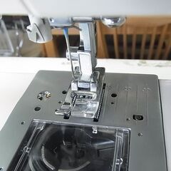 セール中につき、通常特価16,478円より20％引きの13,182円!　SINGER　シンガー　コンピューターミシン　Fitline 6700　の画像
