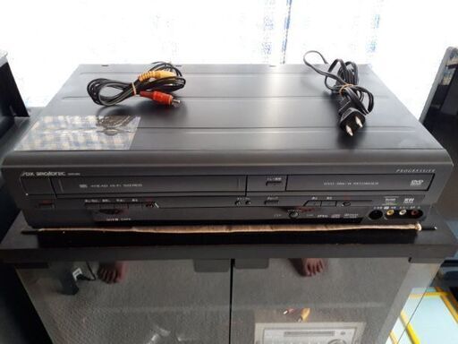 VHSビデオ一体型DVDレコーダ　(現在、受付中)
