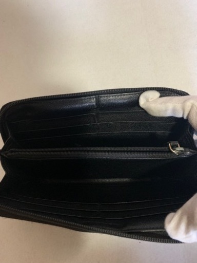 プラダ　長財布　ブラック