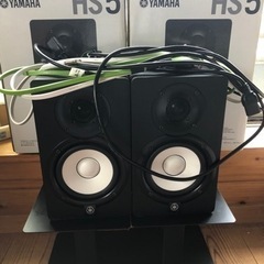 YAMAHA HS5