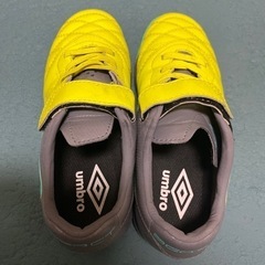 umbro 子供　サッカー　トレーニングシューズ　サイズ19cmの画像