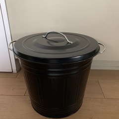 IKEA ふた付きゴミ箱　クノッド　黒