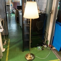 ● 照明、フロアライト、スタンドライト