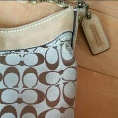 COACH　コーチ ショルダーバッグ　斜め掛け　シグネチャーの画像