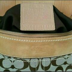 COACH　コーチ ショルダーバッグ　斜め掛け　シグネチャーの画像